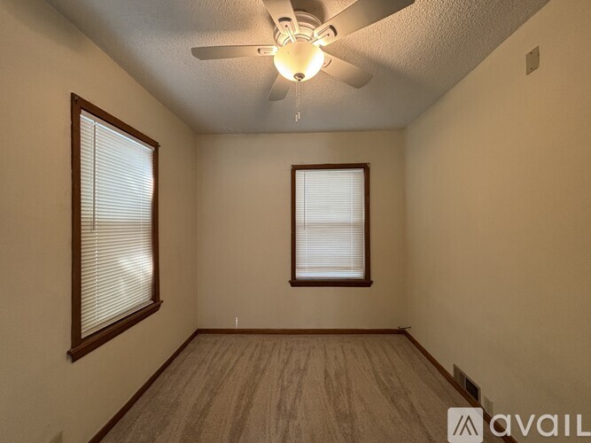 2415 36th St 1 Single Family Home for Rent - Photo gallery 4