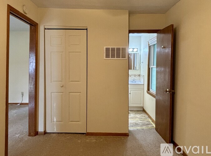 2415 36th St 1 Single Family Home for Rent - Photo gallery 5