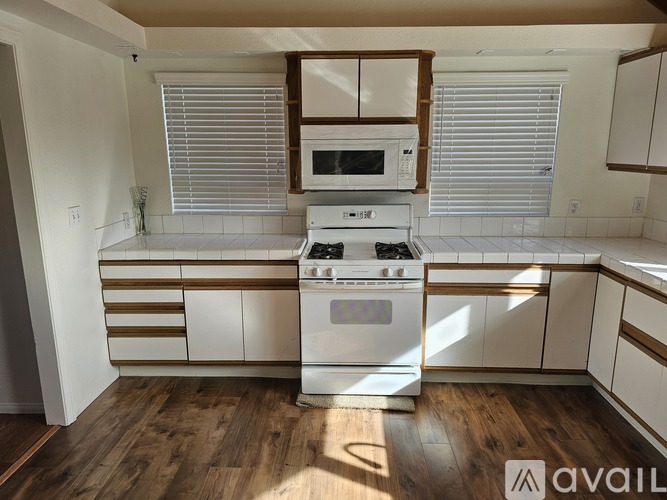 24600 Cub Ct 3 Beds Single Family Home for Rent - Photo gallery 4