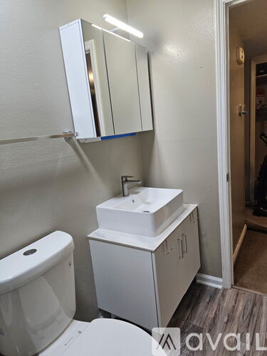 228 Manson Ave 2 Beds Apartment for Rent - Photo gallery 4