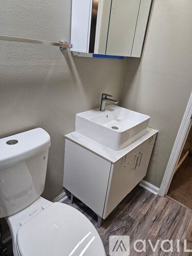 228 Manson Ave 2 Beds Apartment for Rent - Photo gallery 5