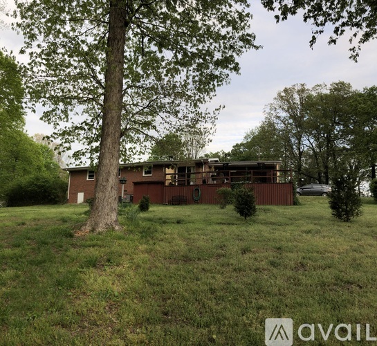 200 Grandview Drive 3 Beds Single Family Home for Rent - Photo gallery 4