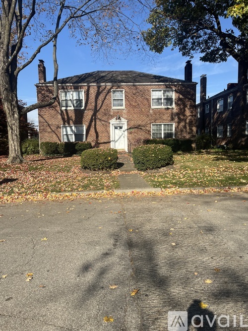 1133 S Cassingham Rd 2 Beds Apartment for Rent - Photo gallery 3