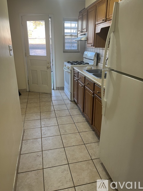1133 S Cassingham Rd 2 Beds Apartment for Rent - Photo gallery 4