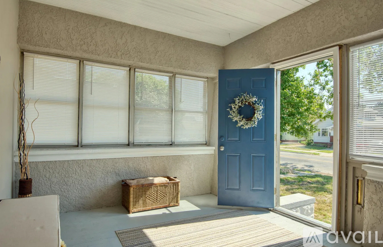 7004 North 24th Street 2 Beds Single Family Home for Rent - Photo gallery 3