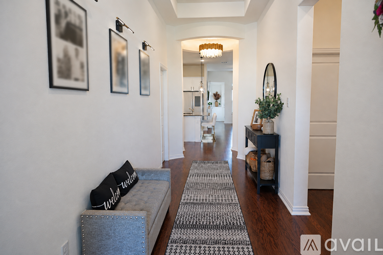 633 Oleander Loop 4 Beds Single Family Home for Rent - Photo gallery 5