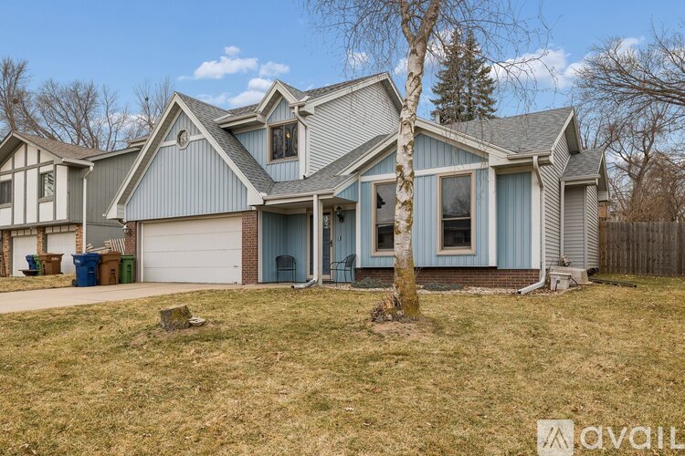 12910 South 29th Place 4 Beds Single Family Home for Rent - Photo gallery 1