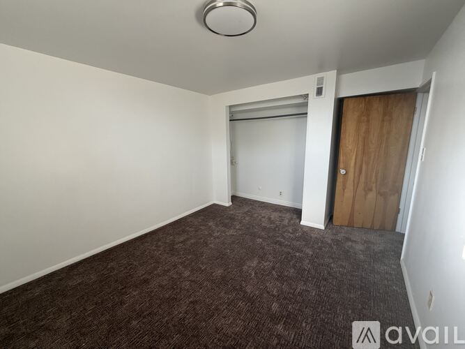 1134 Cherry Lane 6 Beds Single Family Home for Rent - Photo gallery 5