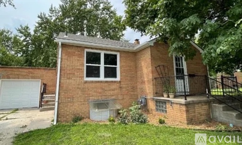 2112 South 42nd Street 4 Beds Single Family Home for Rent - Photo gallery 1