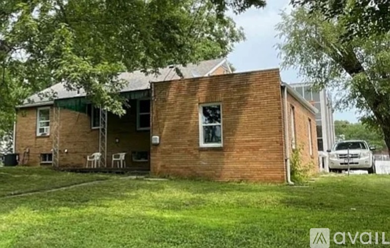 2112 South 42nd Street 4 Beds Single Family Home for Rent - Photo gallery 2