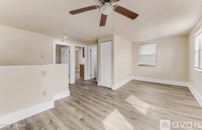 137 S Halifax Ave 1 Apartment for Rent - Photo gallery 5