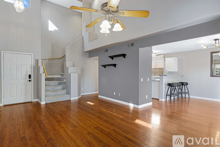 250 West Juniper Avenue #52 3 Beds Single Family Home for Rent - Photo gallery 4