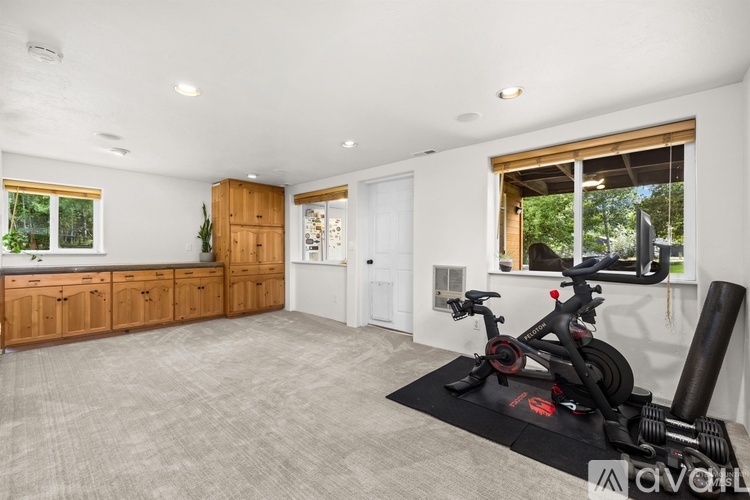 111 Aspen Drive 4 Beds Single Family Home for Rent - Photo gallery 4