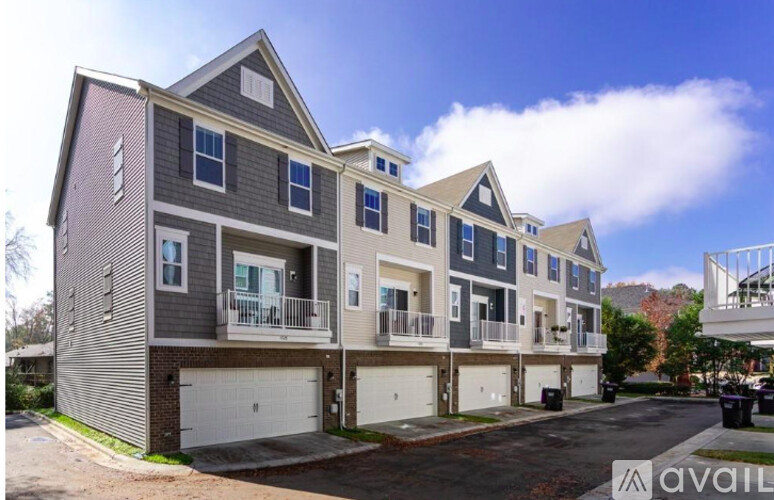 1028 Sharon Towns Drive 4 Beds Single Family Home for Rent - Photo gallery 3