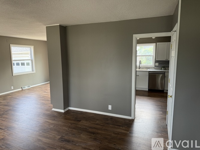 1287 29th St NE 4 Beds Single Family Home for Rent - Photo gallery 4