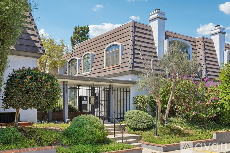 8105 Redlands Street 3 Beds Townhouse for Rent - Photo gallery 2