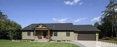 1021 Quant Avenue North 3 Beds Apartment for Rent
