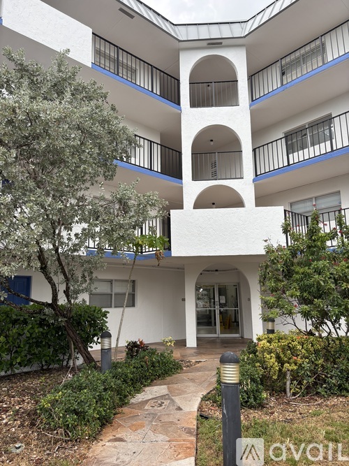 N Falls Circle Dr. 1 Apartment for Rent - Photo gallery 4