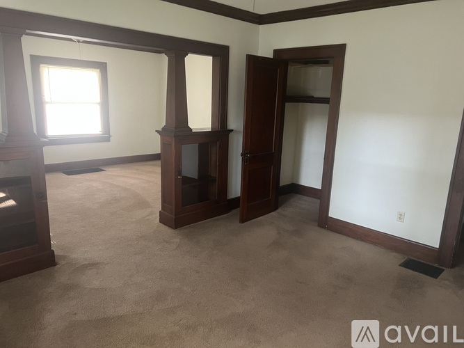 704 Burlington Avenue 1 Apartment for Rent - Photo gallery 4