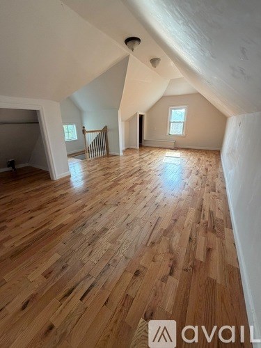 39 Silvermine Avenue 4 Beds Apartment for Rent