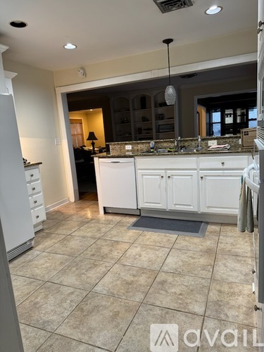 101 Berry Ave 3 Beds Single Family Home for Rent - Photo gallery 4