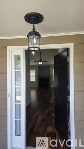 670 Riverside Walk Crossing NE 3 Beds Single Family Home for Rent - Photo gallery 2