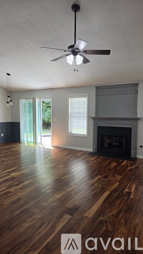 670 Riverside Walk Crossing NE 3 Beds Single Family Home for Rent - Photo gallery 5