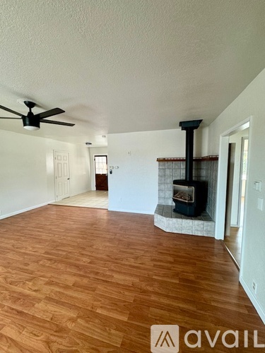 120 Buena Vista Drive 3 Beds Single Family Home for Rent - Photo gallery 2