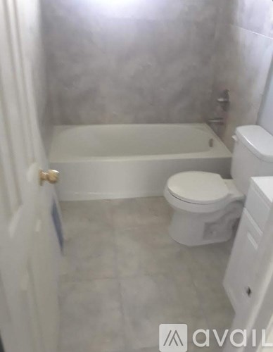 6111 Pierce St 3 Beds Apartment for Rent