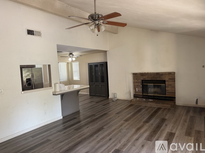 6307 North State Street 3 Beds Single Family Home for Rent - Photo gallery 4