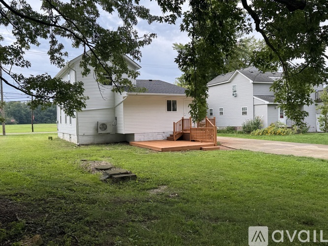 213 N Lake St 4 Beds Single Family Home for Rent - Photo gallery 5