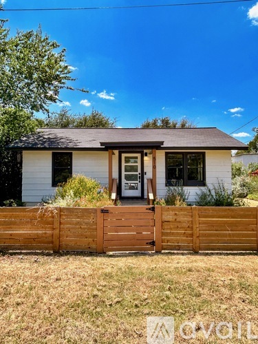 510 North Lewis Street 3 Beds Single Family Home for Rent - Photo gallery 2