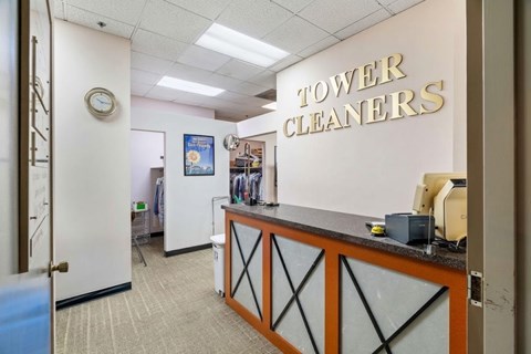 701 2 Beds Apartment for Rent