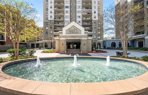 701 2 Beds Apartment for Rent