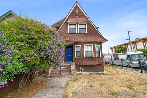 2804 Adeline St. Studio-2 Beds Apartment for Rent