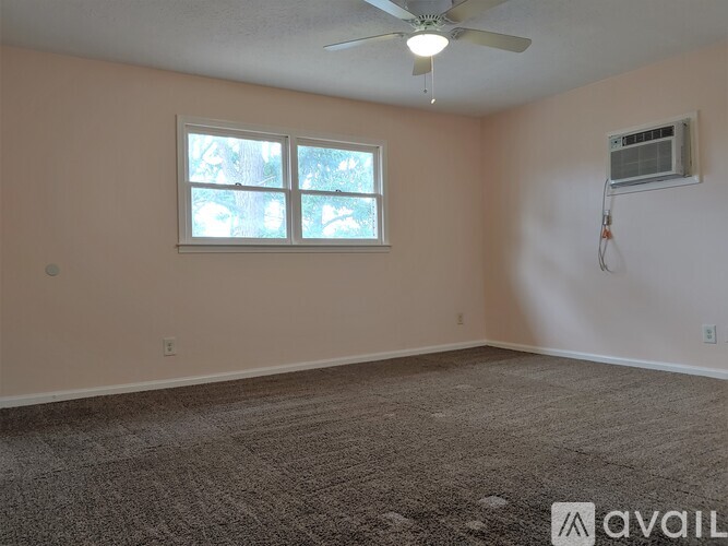 6218 Frontage Road 1 Apartment for Rent - Photo gallery 4