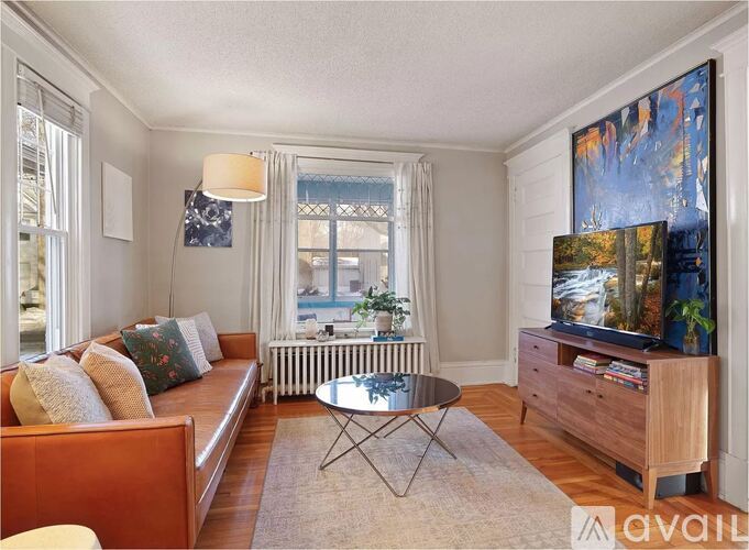 518 19th Avenue Northeast 2 Beds Single Family Home for Rent - Photo gallery 4