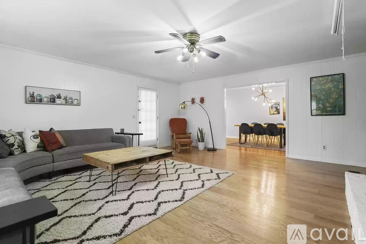 2805 Middleham Court 3 Beds Single Family Home for Rent - Photo gallery 2