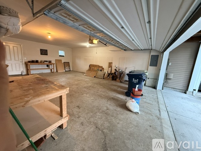 19141 Southwest Zoe Lane 3 Beds Single Family Home for Rent - Photo gallery 2
