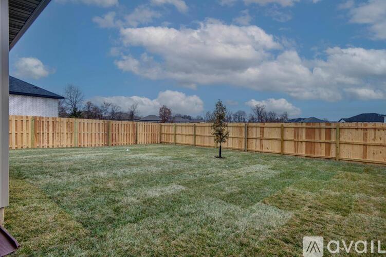 2465 Athens St 4 Beds Single Family Home for Rent - Photo gallery 2