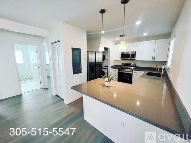7128 SW 22nd St 2 Beds Apartment for Rent - Photo gallery 3