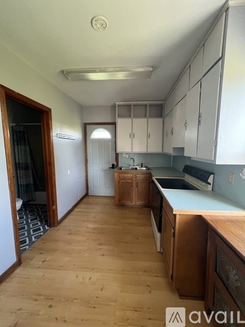 6089 1/2 West Harbor Road 1 Apartment for Rent