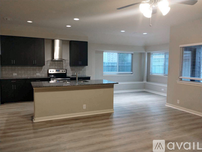 449 Hayes St 3 Beds Single Family Home for Rent - Photo gallery 2