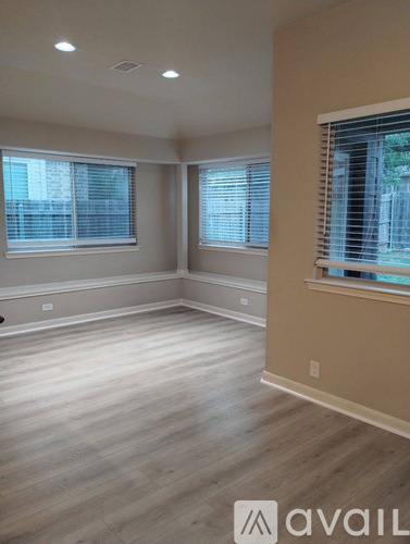 449 Hayes St 3 Beds Single Family Home for Rent - Photo gallery 4