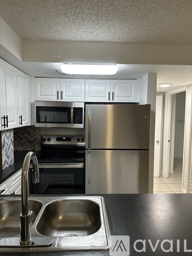2145 Northwest 19th Terrace 3 Beds Apartment for Rent - Photo gallery 4