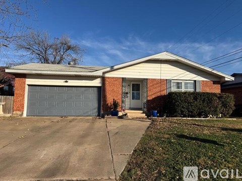 6721 Northwest Compass Drive 3 Beds Apartment for Rent