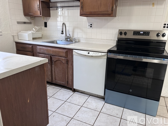 613 N Wall Ave 4 Beds Apartment for Rent - Photo gallery 5