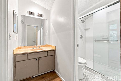 Fairington Dr 2 Beds Apartment for Rent