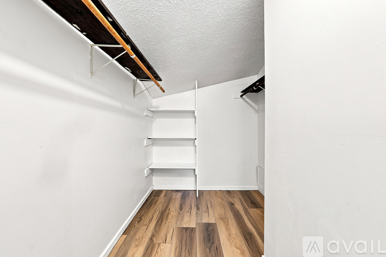 Fairington Dr 2 Beds Single Family Home for Rent - Photo gallery 5
