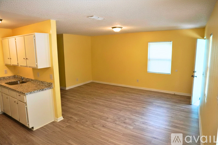 7190 Conant Ave 2 Beds Apartment for Rent - Photo gallery 2